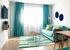 Premium bedding, memory foam beds, in-room safe, individually decorated