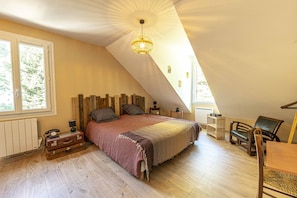 Design kamer | Luxe beddengoed, individueel gedecoreerd, individueel gemeubileerd