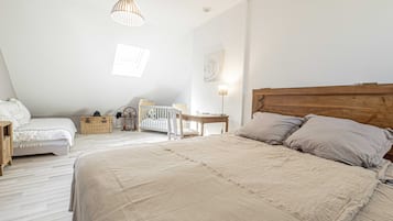 Chambre Familiale, plusieurs lits | Literie de qualité supérieure, décoration personnalisée