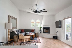 TV, fireplace, offices - Handsome Modern • Pool, Putt, Views, Near Taliesin (Scottsdale)