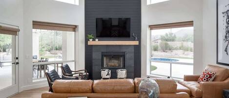 TV, fireplace, offices