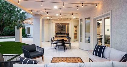 Handsome Modern • Pool, Putt, Views, Near Taliesin