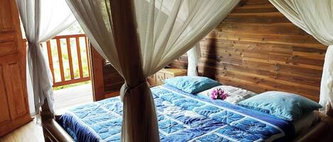 3 dormitoris, un bressol de viatge, wifi i roba de llit