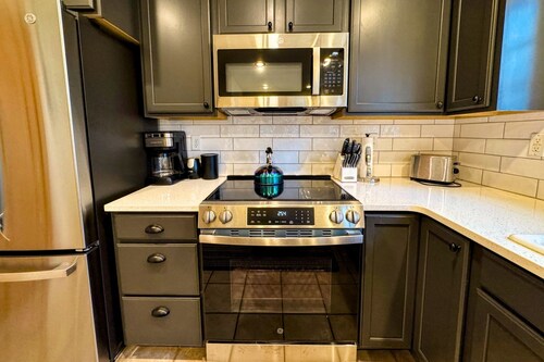 Beautiful townhome on Ski Hill Road, 1 mile from Driggs + 11 miles from Grand Targhee