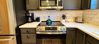 Beautiful townhome on Ski Hill Road, 1 mile from Driggs + 11 miles from Grand Targhee