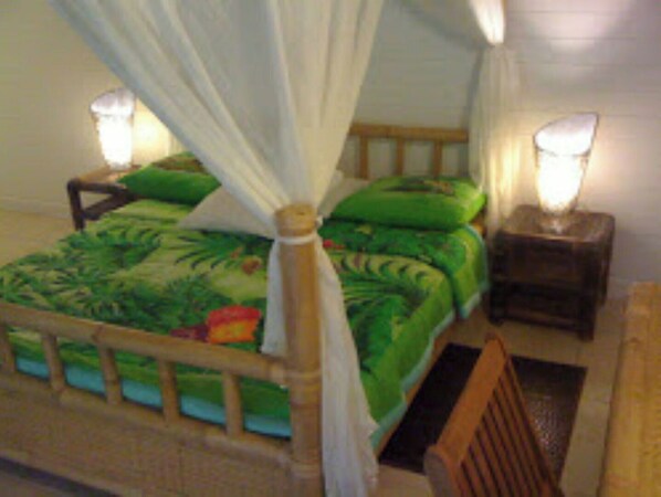 3 bedrooms, iron/ironing board, WiFi, bed sheets - Chalet Girofle, countryside view (Saint-François)