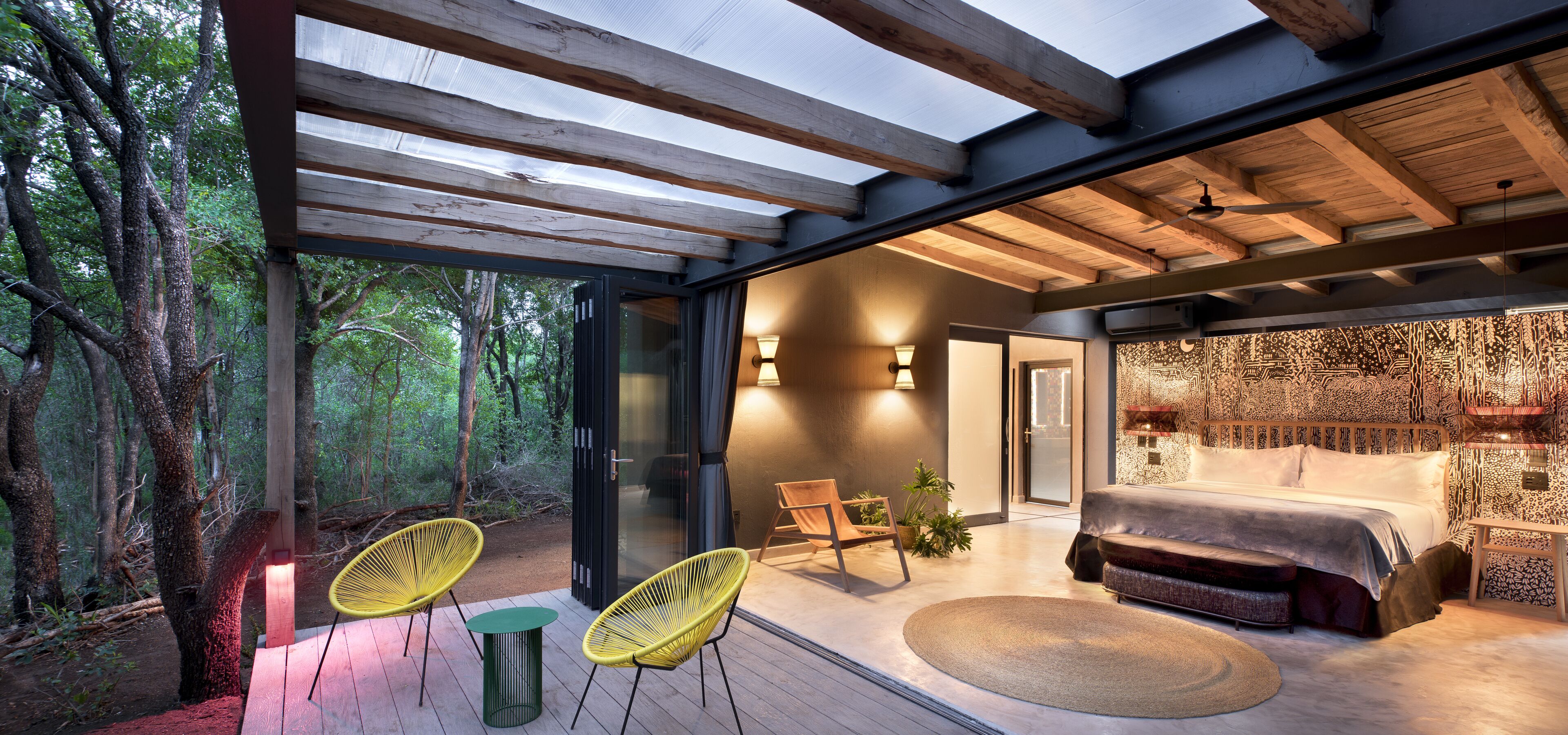 Free minibar items, in-room safe, laptop workspace, blackout curtains