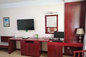 Unclassified image, 3 of 110, button - Cuilinyuan Hotel (Zibo)