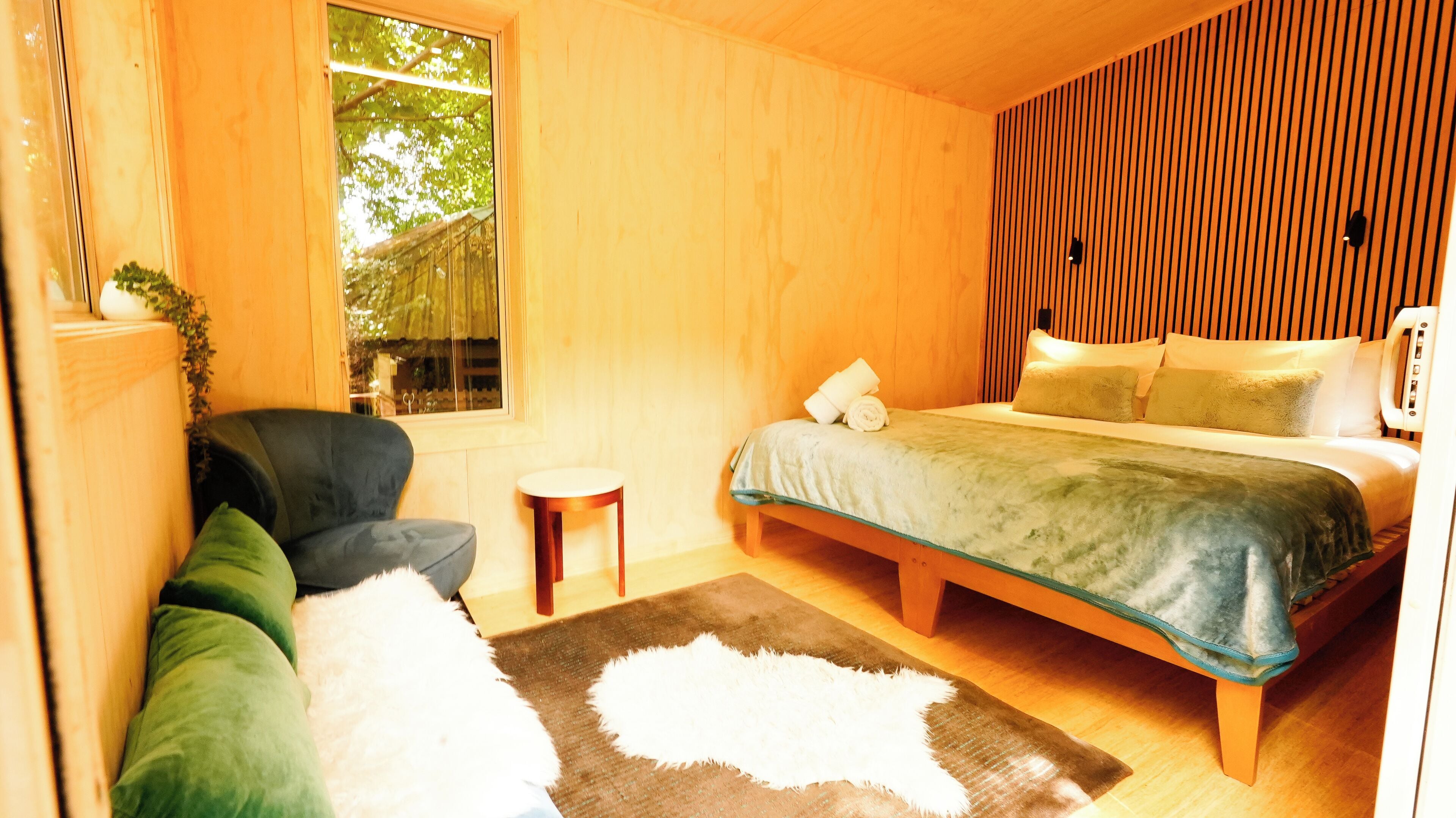 Comfort Cabin | Free WiFi, bed sheets