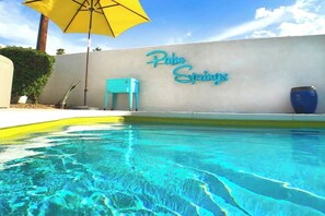 Piscina externa, piscina aquecida