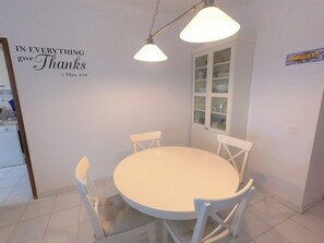 Dining - Algarve, T2 apartment w/sea view, near Faro (Vila Nova de Cacela)