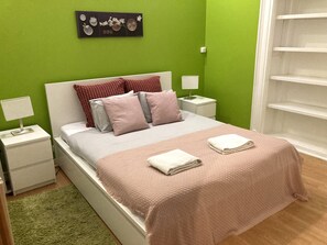 2 sovrum, strykjärn/strykbräda, gratis wi-fi och sängkläder