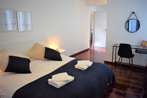 3 habitaciones, tabla de planchar con plancha y wifi gratis 