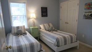 6 chambres, fer et planche à repasser, Wi-Fi gratuit, draps fournis