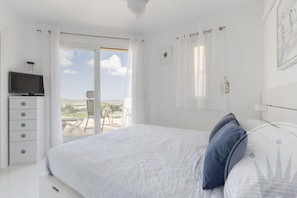 3 bedrooms, iron/ironing board, WiFi, bed sheets - La Manga Club Los Molinos Townhouse 567 (La Manga Club, Cartagena)