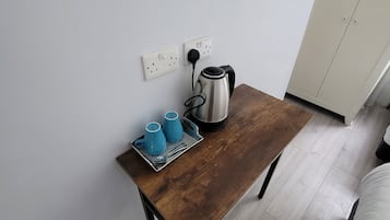 免费 WiFi、床单