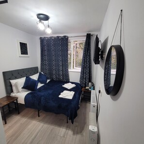 Chambre Confort double | Accès au Wi-Fi (inclus), literie fournie