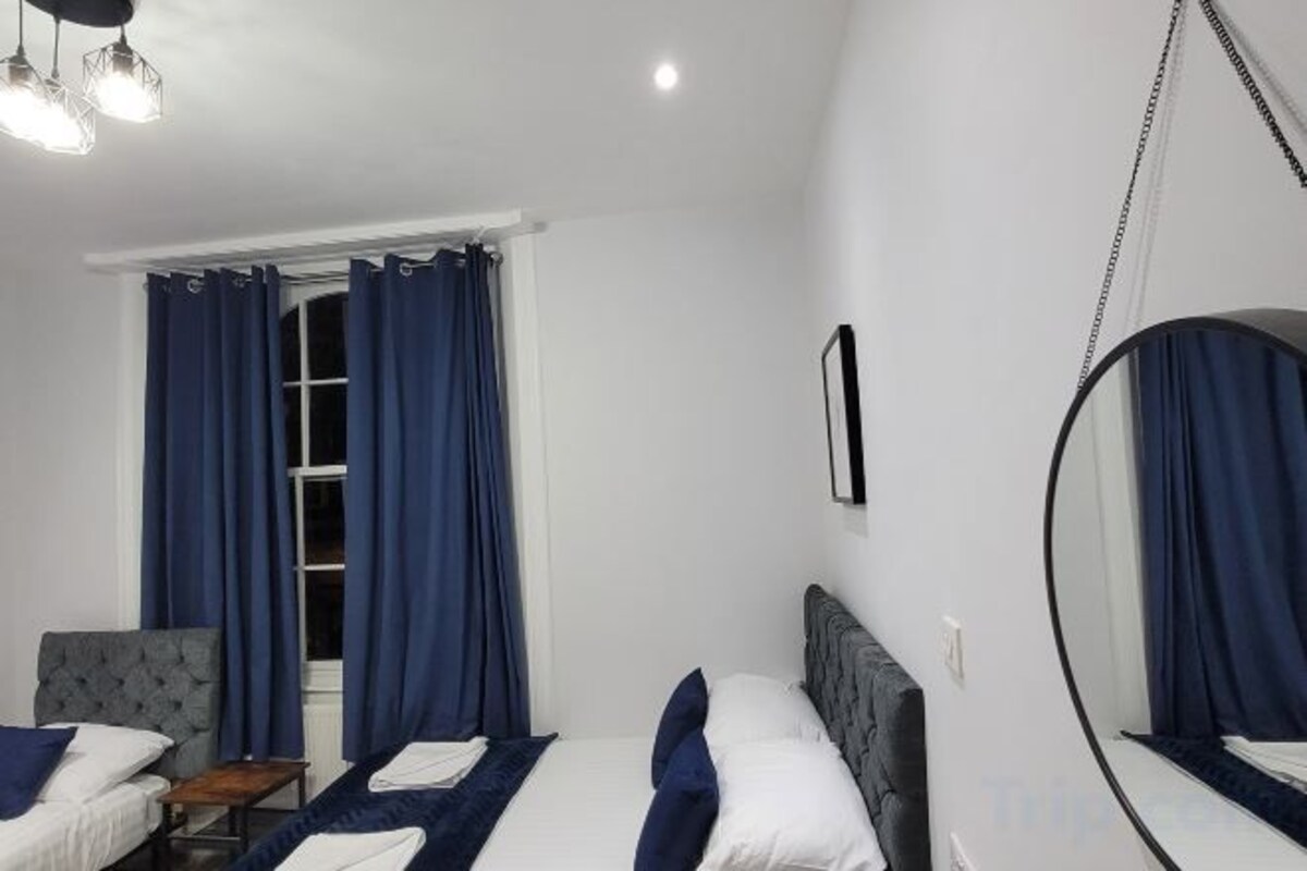 Comfort Triple Room
