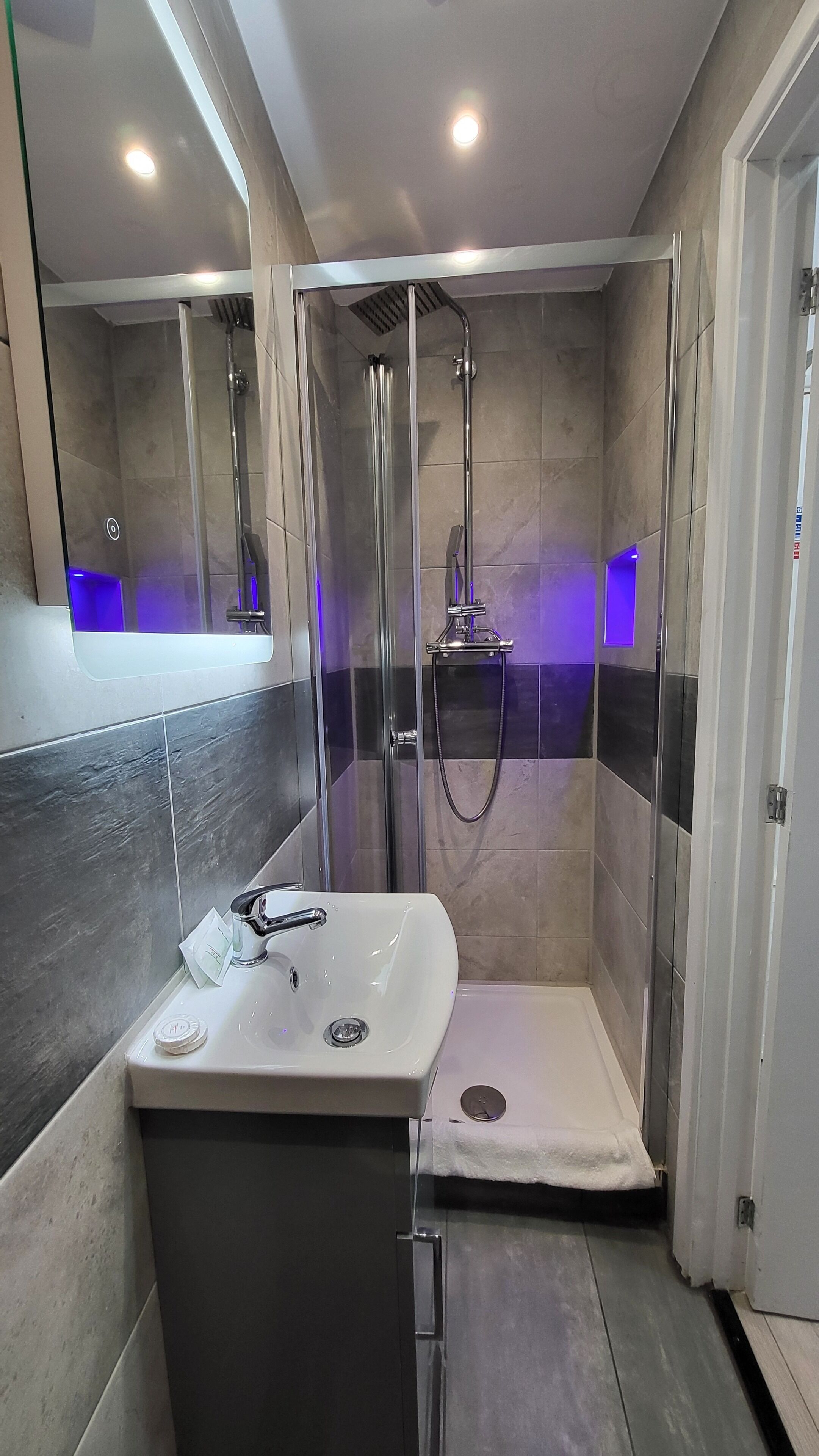 Photo - Argyle Square Hotel