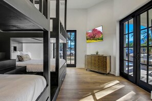 11 bedrooms, iron/ironing board, WiFi, wheelchair access