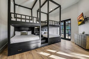 11 bedrooms, iron/ironing board, WiFi, wheelchair access