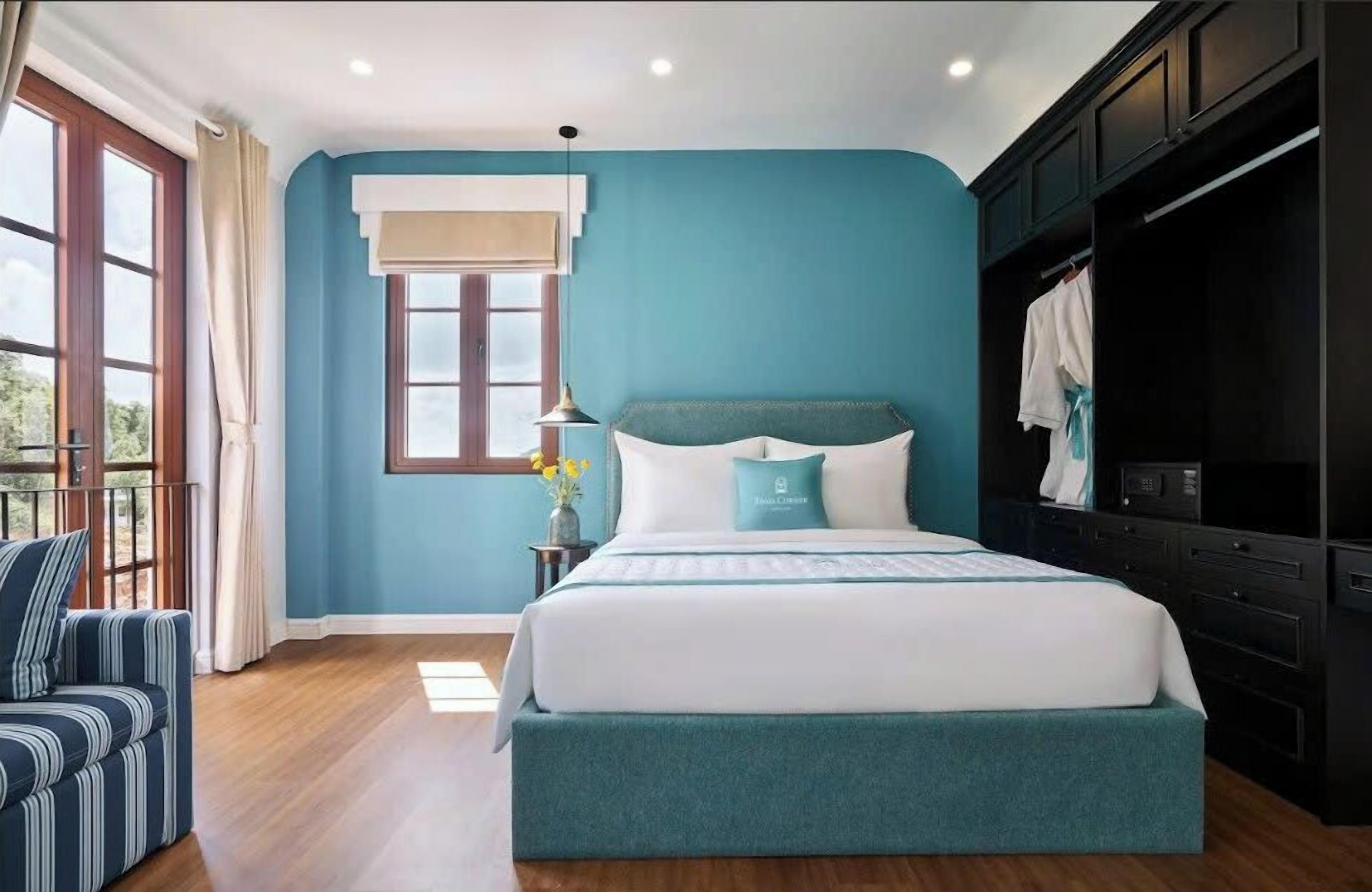 ห้องดีลักซ์ดับเบิลหรือทวิน, เห็นวิวทะเลบางส่วน | มินิบาร์, ตู้นิรภัยในห้องพัก, ผ้าม่านกันแสง, Wi-Fi ฟรี