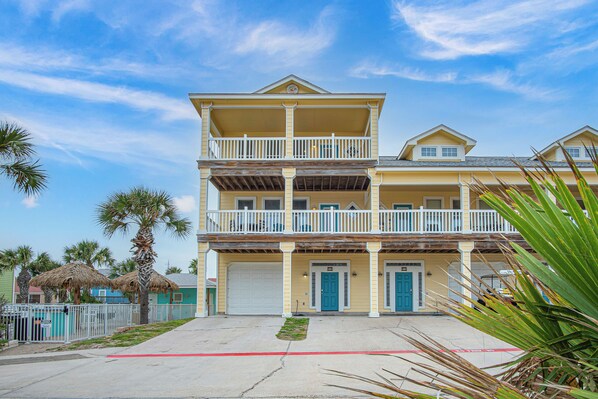 Studio (4 Bedrooms) | Front of property - Sandbar by Silver Sands Vacation Rentals (Port Aransas)