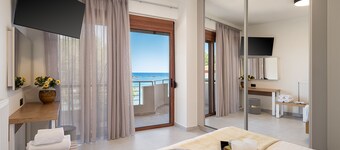 ELIA SEASIDE NEA CHORA