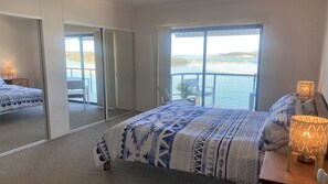3 bedrooms, iron/ironing board, free WiFi, bed sheets - Estuary - Estuary - Chasing water views? TOP floor unit certainly delivers this & more! (Nambucca Heads)