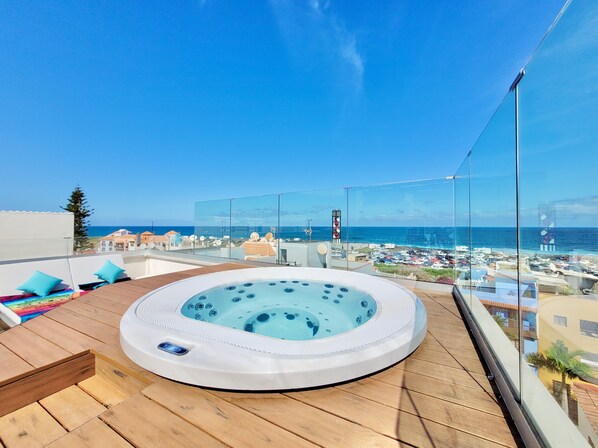 Hot tub