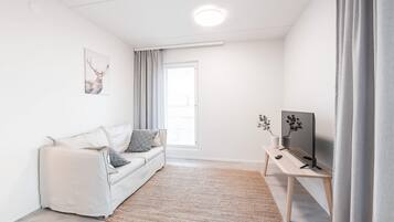 Classic Apartment | Iron/ironing board, free WiFi