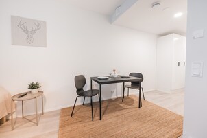 Studio (For 1) | In-room dining