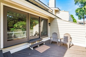 Terrace/patio - Wild Dunes near beach villa, community pool, tennis court, screened porch! (Isle of Palms)