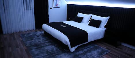 Premium bedding, minibar, desk, laptop workspace