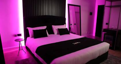 Dark Boutique Hotel
