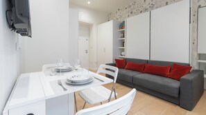 Interior - Italianway Easy - Melzo 24 (Milan)