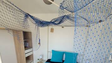 3 slaapkamers, een bureau, een strijkplank/strijkijzer, gratis wifi