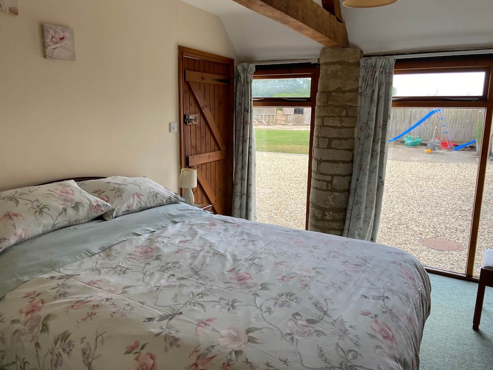 Stable Cottage, Old Mill Farm, Cotswold Water Park Poole Keynes Vrbo