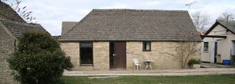 Tupenny Cottage, Old Mill Farm, Cotswold Water Park