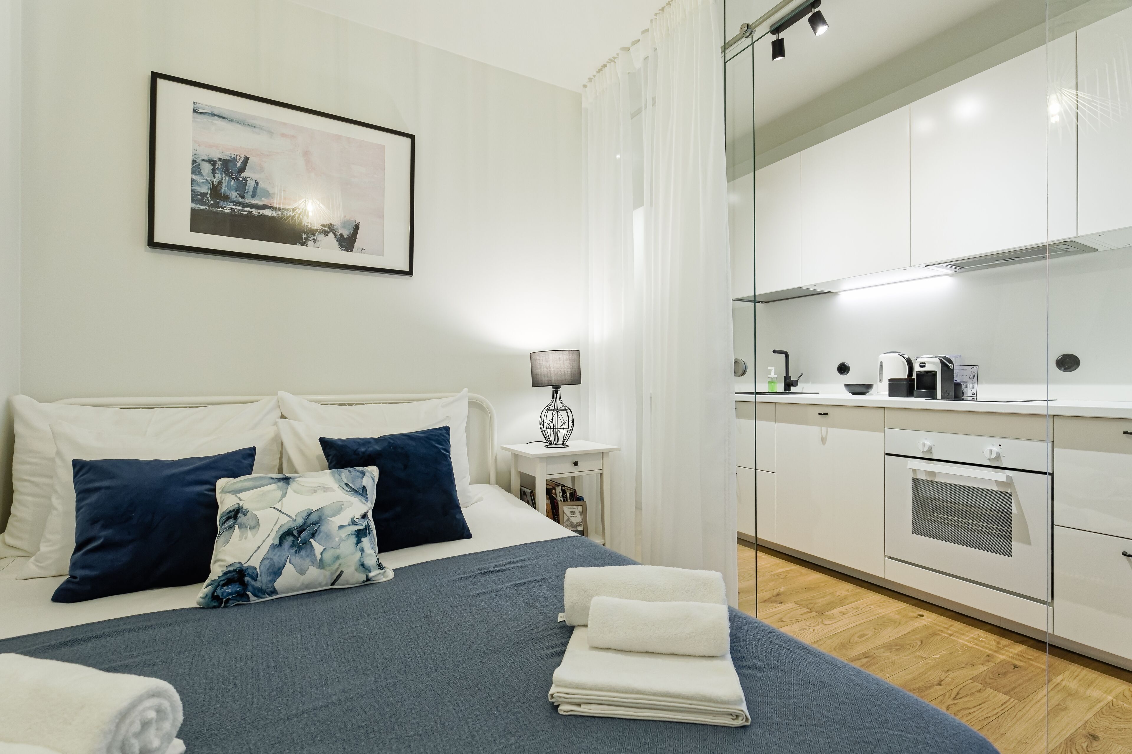 Wifi gratis y ropa de cama 
