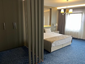 Quarto luxo | Frigobar, cofres nos quartos, cortinas blackout