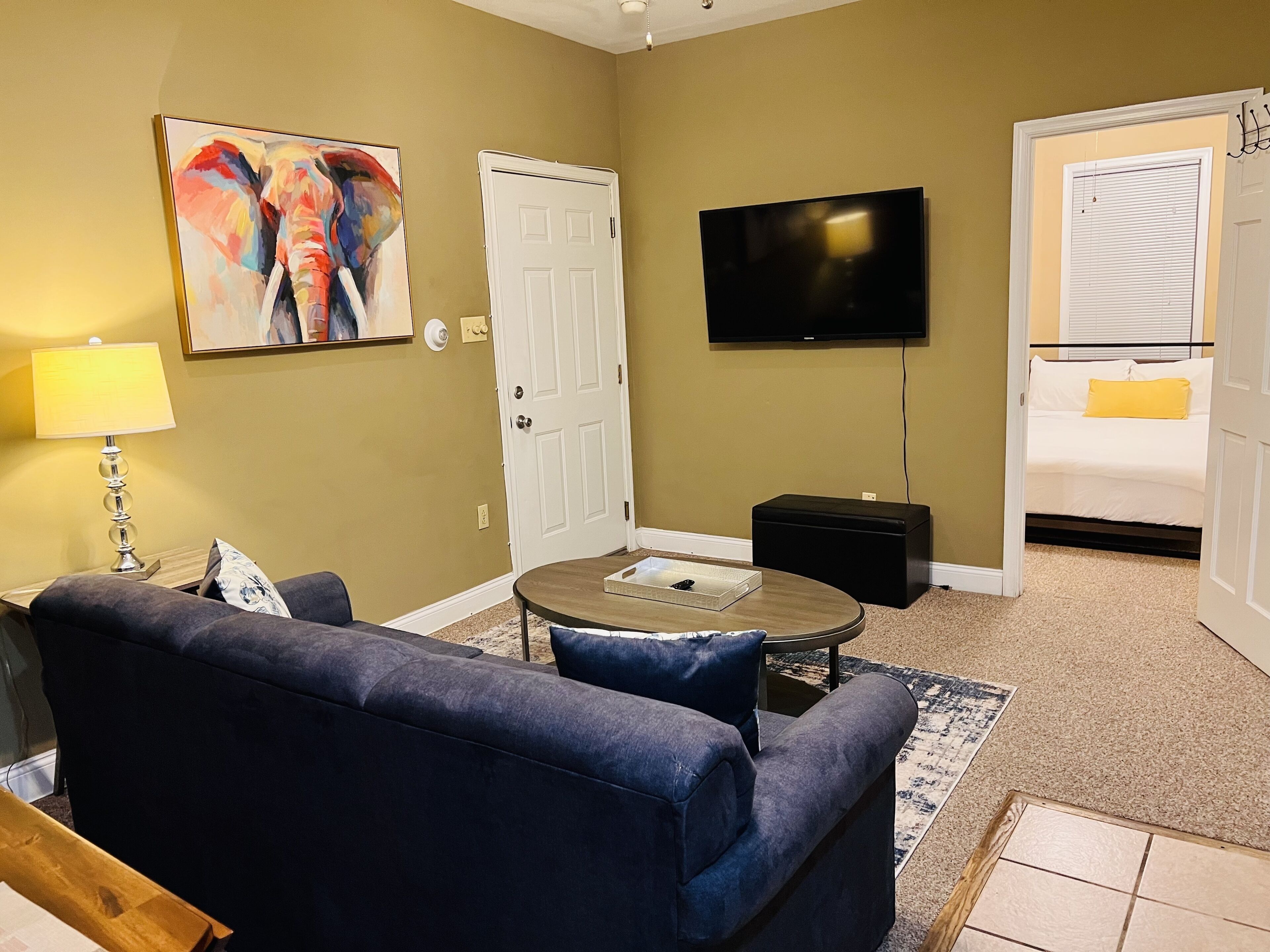 Cozy Quiet Apt In Suburbs - Very Walkable Area - Media, PA