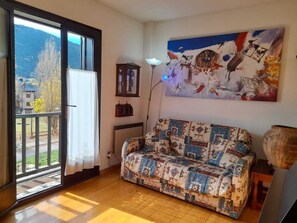 Living area - Apartment in the Vall de Boí, 8 minutes from Boí Taüll - Falcó 10 resort (Pla de l'Ermita)