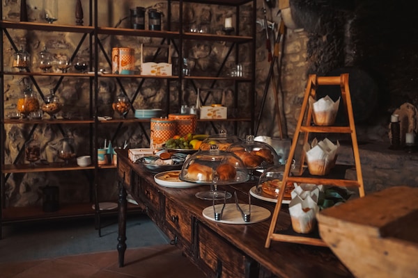 Petit déjeuner complet compris tous les jours