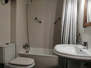 Suihkun ja ammeen yhdistelmä