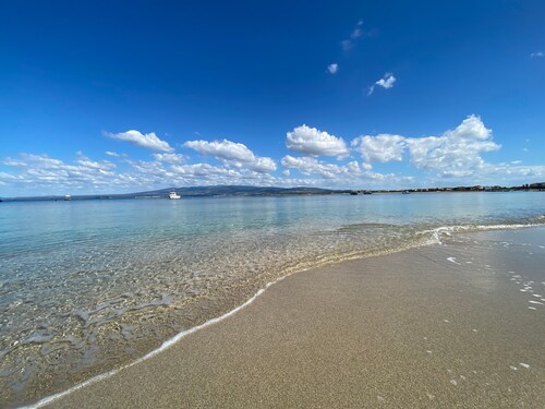 Holiday Home "Samarighouse" close to the Sea with Garden & Wi-Fi