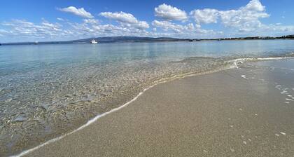 Holiday Home "Samarighouse" close to the Sea with Garden & Wi-Fi