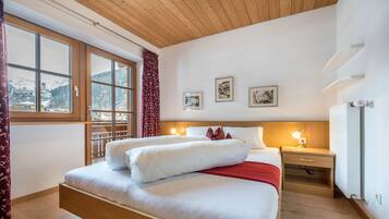 2 chambres, bureau, Wi-Fi gratuit, draps fournis