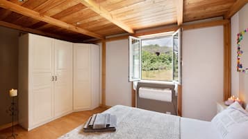 3 chambres, fer et planche Ă repasser, Wi-Fi gratuit, draps fournis