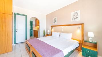 1 bedroom, free WiFi, bed sheets